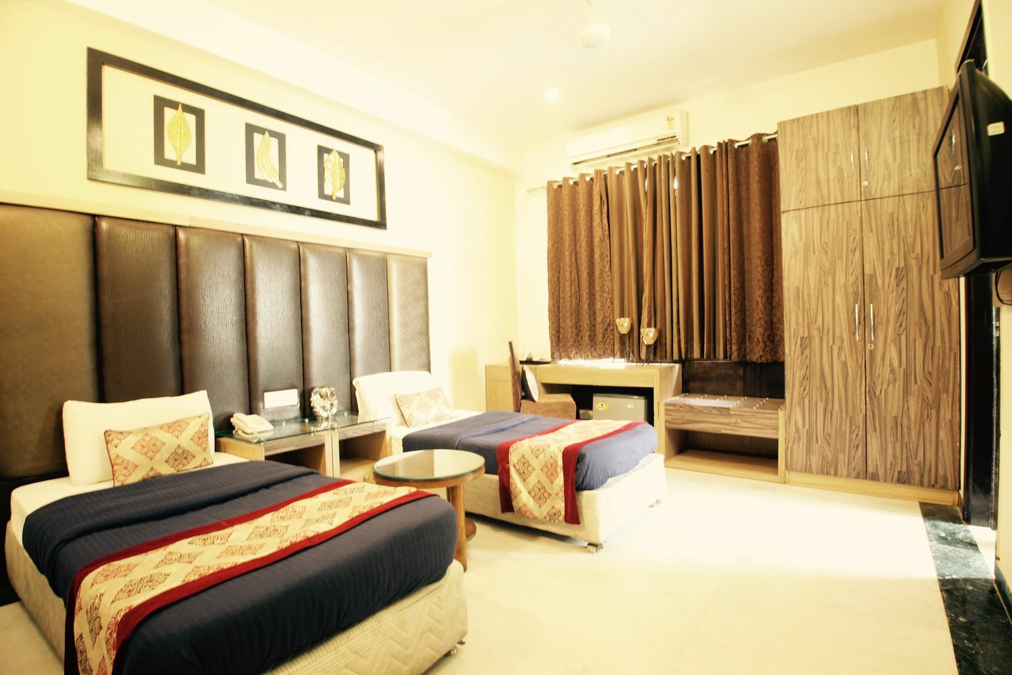 Hotel Imperial Park Gurgaon Exterior photo