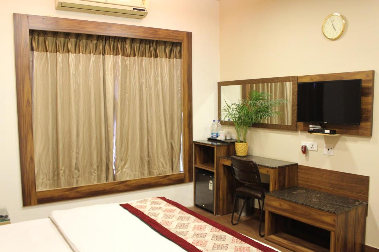 Hotel Imperial Park Gurgaon Exterior photo