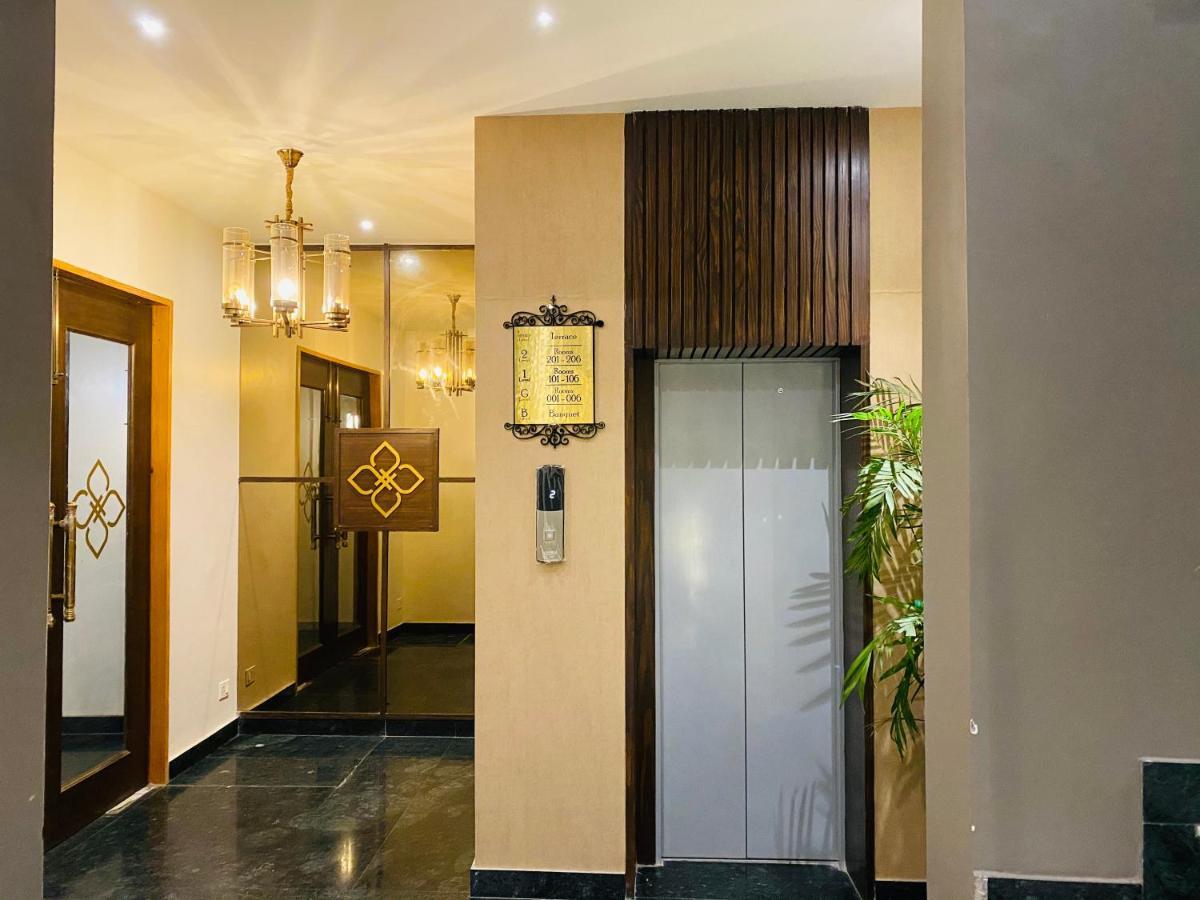 Hotel Imperial Park Gurgaon Exterior photo