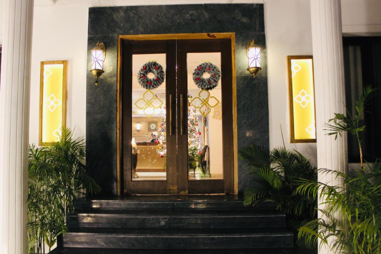 Hotel Imperial Park Gurgaon Exterior photo