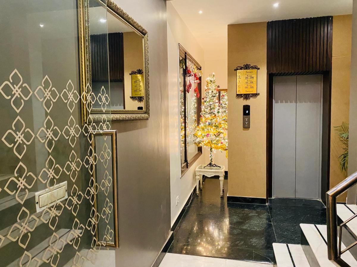 Hotel Imperial Park Gurgaon Exterior photo